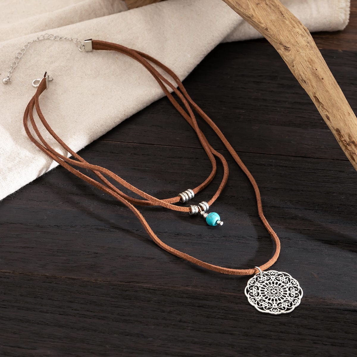 Chic Layered Carved Floral Round Disk Turquoise Pendant Velvet String Necklace
